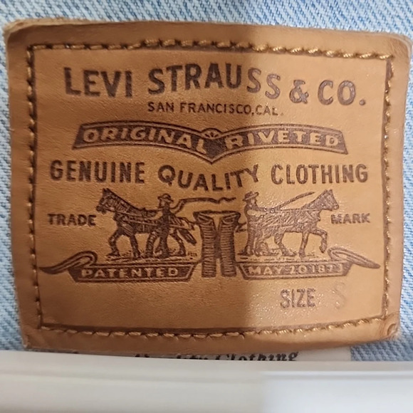 Levis 90s Patchwork Truckers Jacket. Size small - Picture 7 of 12